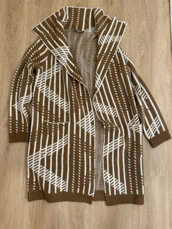 Melanie Lyne Sweaters - Geometric Open-Front Cardigan